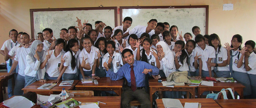 Ross Daniel Natividad and students