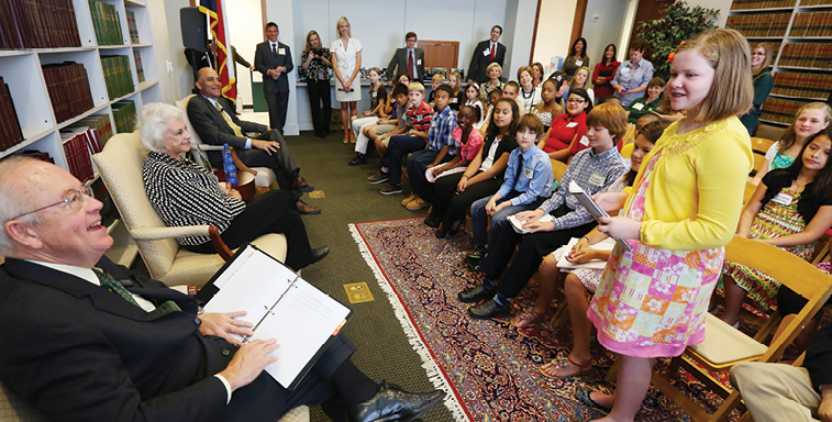 Sandra Day O'Connor with Ken Starr and kids